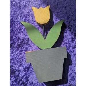 Wooden Tulip in Pot Decorative Wall Hanging